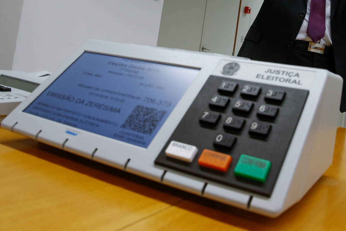 Fazer enquete online, mesmo de boa fé, pode dar multa de R$ 53 mil